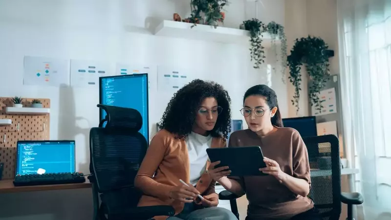 Navigating the AI Job Market: Essential Degrees and Skills for Future Success