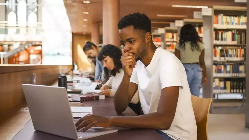 The Strategic Advantage of Dual Degrees in Today's Job Market