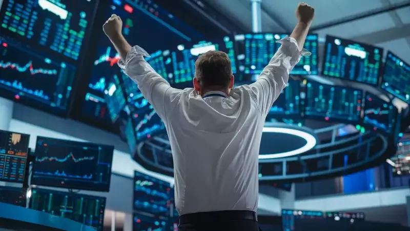 NASDAQ-100 vs. S&P 500: A Comprehensive Performance Analysis