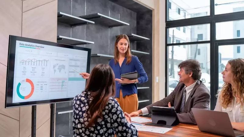 Understanding Personal Service Corporations: Benefits, Taxation, and Compliance