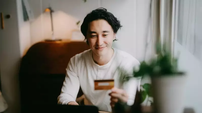 Navigating Credit Scores with Rewards Cards: A Comprehensive Guide
