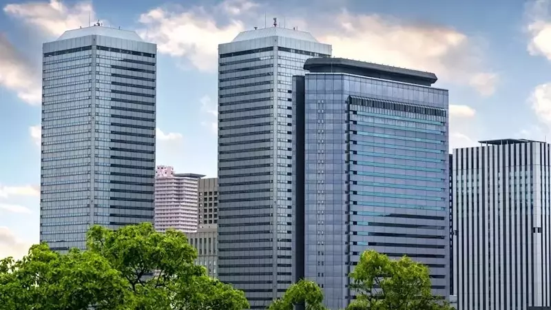 Berkshire Hathaway's Investment in Tokio Marine: A Model for Global Insurers