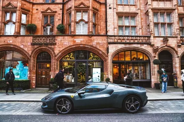Ferrari's Strategic Entry into the EV Market: A Luxury Opportunity