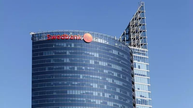 Swedbank: Overvaluation Concerns Amidst Stagnant Growth and Real Estate Exposure