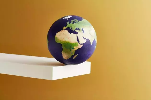Invesco S&P International Developed Momentum ETF (IDMO): A Strategic Buy for Global Growth Seekers