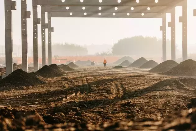 Sterling Infrastructure's Valuation: A Critical Analysis of Growth and Intrinsic Value