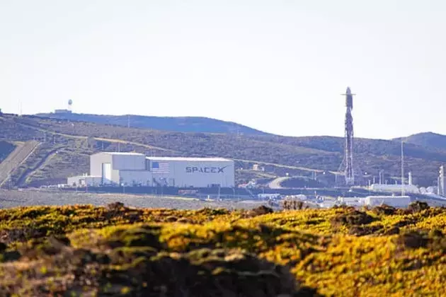 Investing in SpaceX: Alphabet as an Indirect Gateway