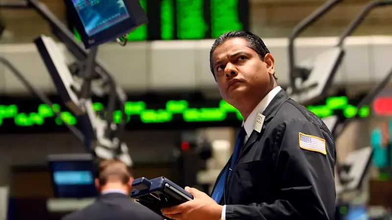 Stock Market's Unprecedented Valuation Signals Potential Volatility