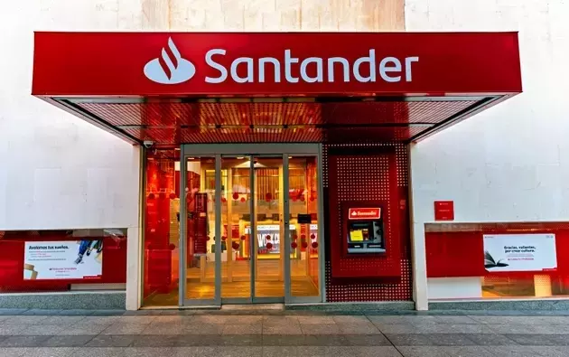 Banco Santander: Operational Enhancements and Strategic Growth Propel Future Outlook