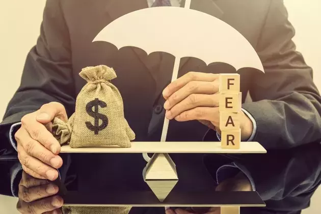 Navigating Volatility: Strategic Options Selling in Gold and Silver Markets