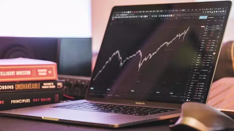 Jim Cramer's Enthusiastic Endorsement of Astera Labs: A Stellar Investment Outlook