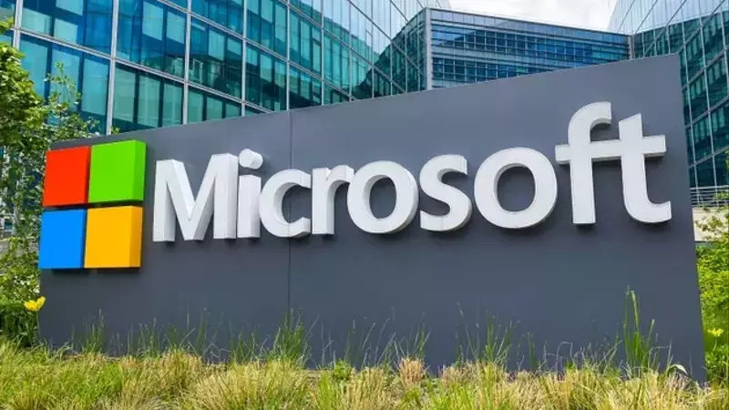 Microsoft's Future: Balancing Innovation with Investor Expectations