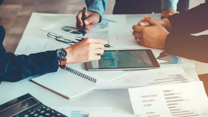 Understanding the Equivalent Annual Annuity (EAA) Approach for Project Comparison