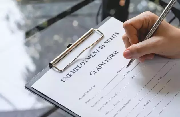 Unemployment Claims Dip Below Expectations, Yet Long-Term Trend Worries