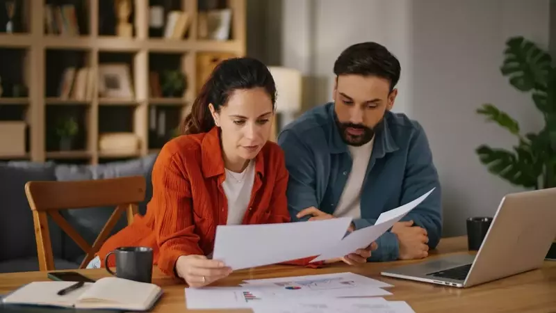 A Guide to Retirement Savings for Young Adults: Benchmarks and Strategies