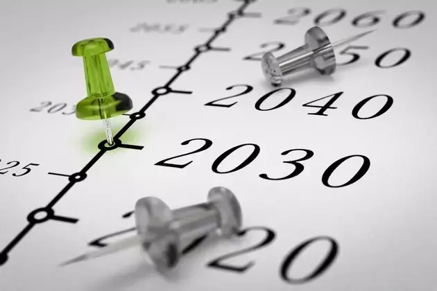 Navigating Economic Shifts: Insights from Greenspan and Buffett's Warnings