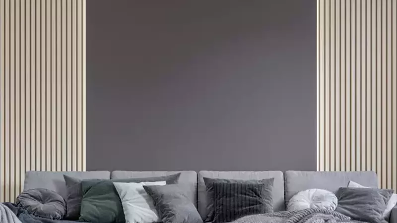 Lovesac Faces Mounting Headwinds