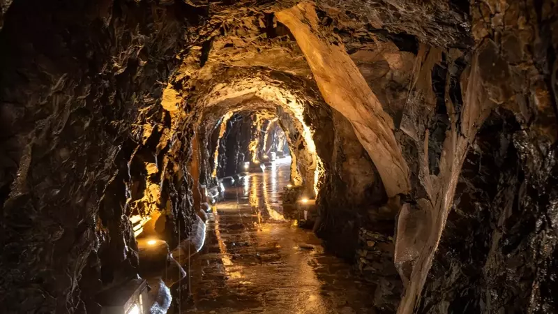 Sibanye Stillwater: A Gold and PGM Mining Powerhouse Poised for Rebound