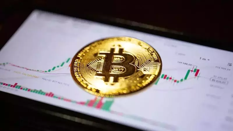 Analyst Identifies Key Reversal Pattern in Bitcoin's Performance