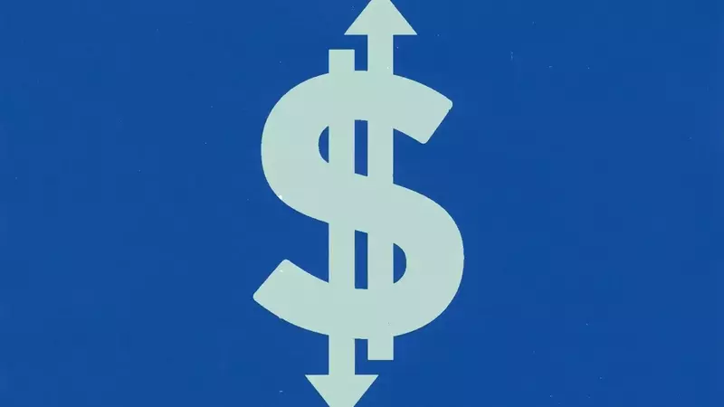 Understanding ETF Price Deviations from Net Asset Value