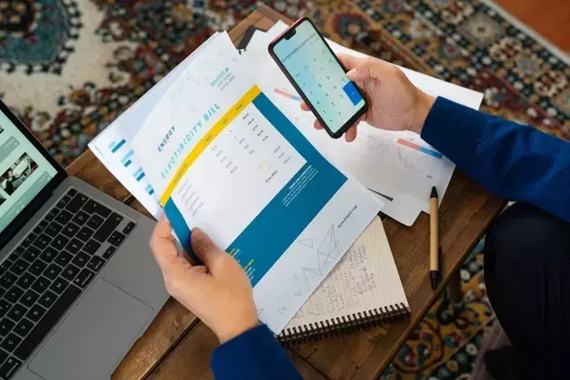 Expensify's Financial Rebound and Strategic Shift Towards AI