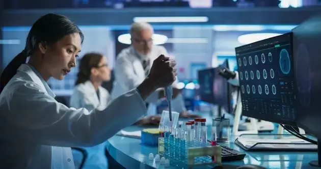 Veracyte's Transformation: Expanding Cancer Diagnostics and Financial Strength