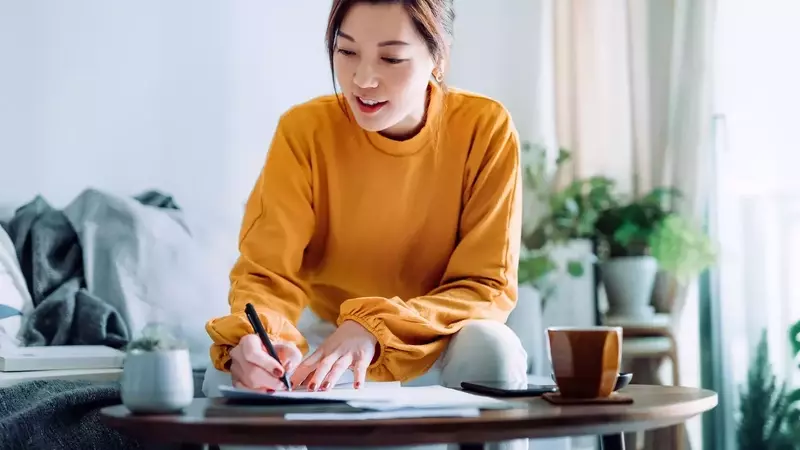 IRA to 401(k) Rollover: Advantages and Disadvantages