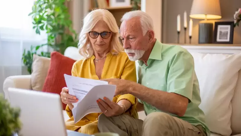 Social Security's Role in Retirement: Beyond the Surveys