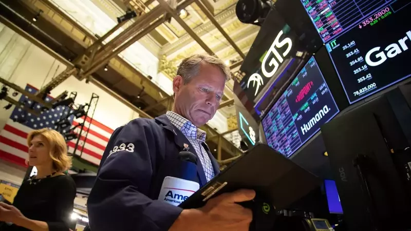 Mastering Investment Security: Strategies for Mitigating Market Risk