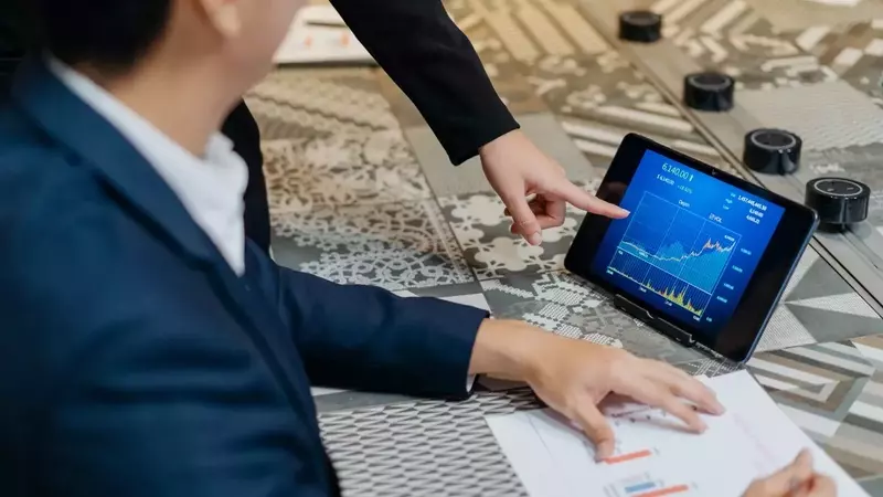 Understanding Stock Volatility with Beta Analysis