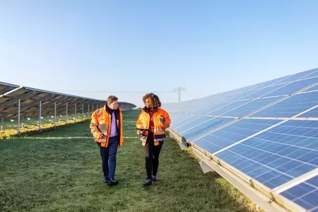 Why Invesco Solar ETF Faces a 'Strong Sell' Rating Amidst Market Challenges