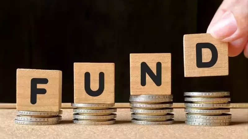 John Hancock Alternative Asset Allocation Fund Gains But Trails Benchmark
