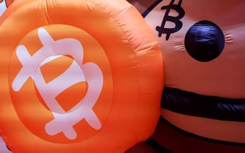 Bitcoin Surges to Two-Week High Amid US-Iran Hormuz Pact