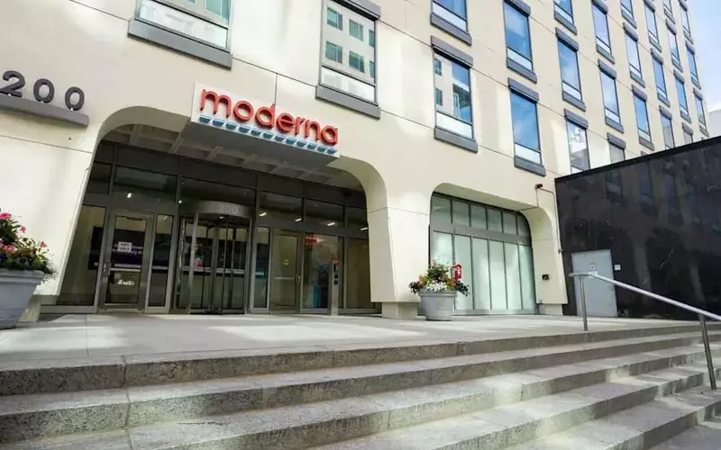 Moderna Stock Soars as Wolfe Research Upgrades Rating on Cancer Vaccine Progress